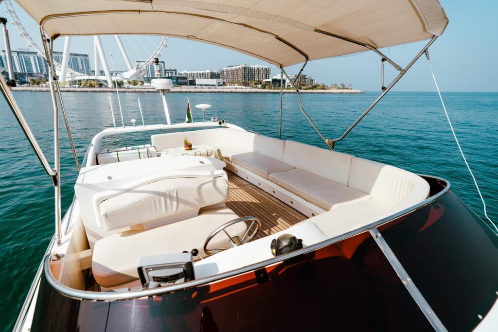 VIP Dubai Yacht Tour - Private