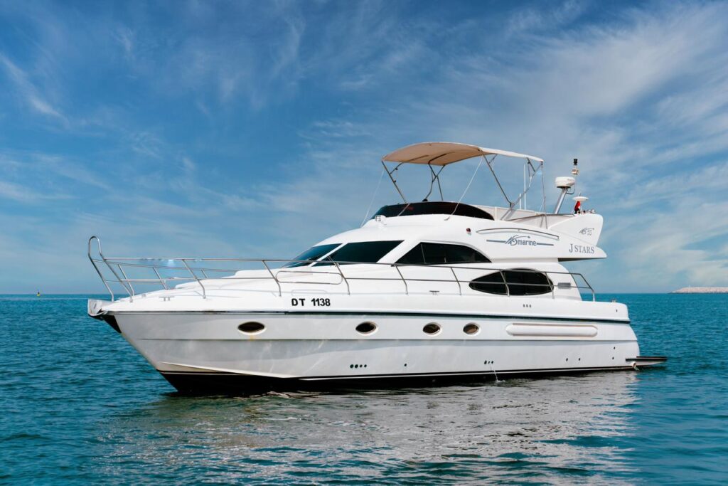 VIP Dubai Yacht Tour - Private